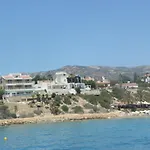 Sunny View - A Stunning With Private Rooftop Πάρκο διακοπών