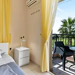 Sunny View - A Stunning With Private Rooftop
