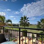 Sunny View - A Stunning With Private Rooftop *