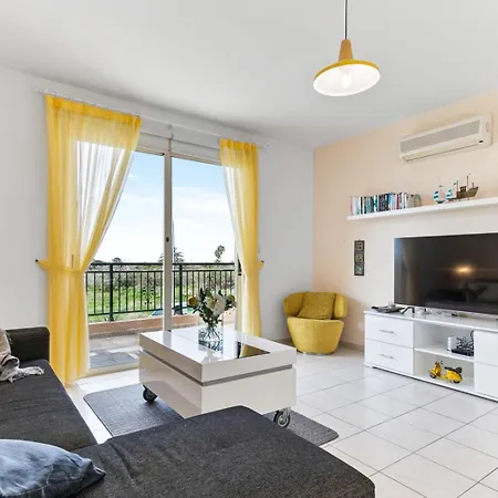 Sunny View - A Stunning With Private Rooftop