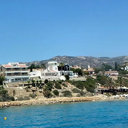 Sunny View - A Stunning With Private Rooftop