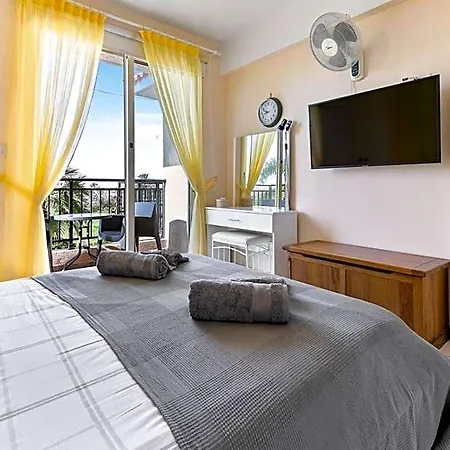 Holiday park Sunny View - A Stunning With Private Rooftop