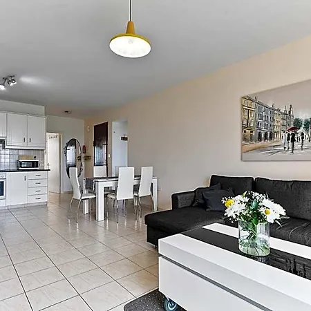 Sunny View - A Stunning With Private Rooftop