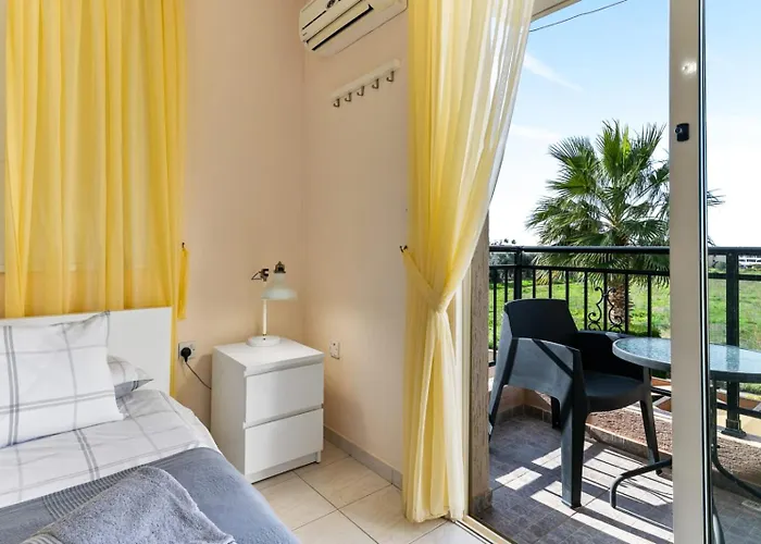 Sunny View - A Stunning With Private Rooftop