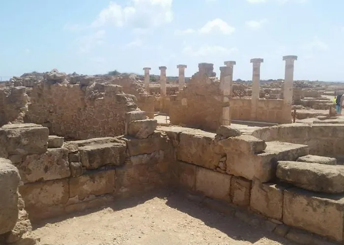 Sunny View - A Stunning With Private Rooftop منتزه العطل