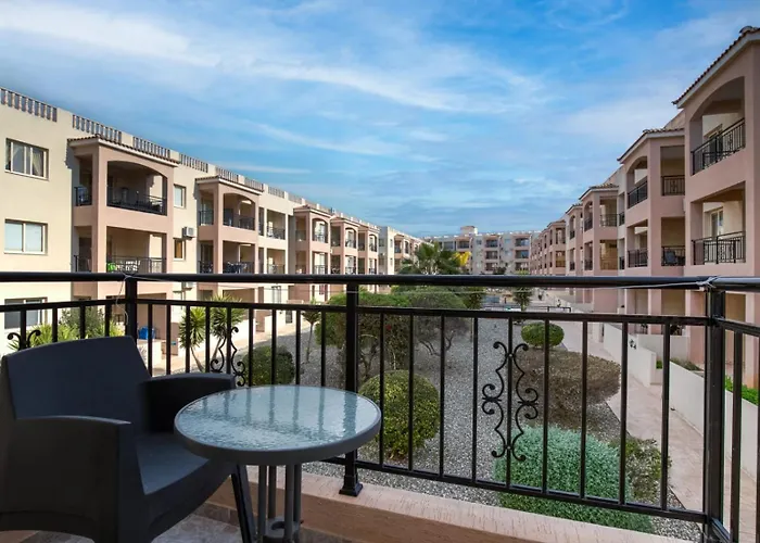 منتزه العطل Sunny View - A Stunning With Private Rooftop *