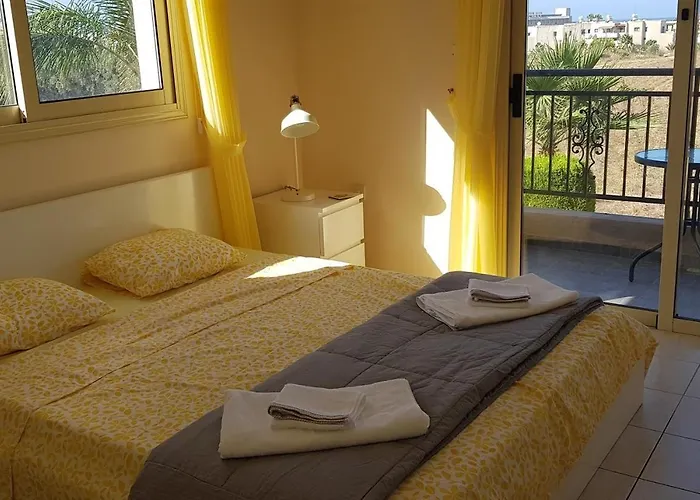 Sunny View - A Stunning With Private Rooftop منتزه العطل *