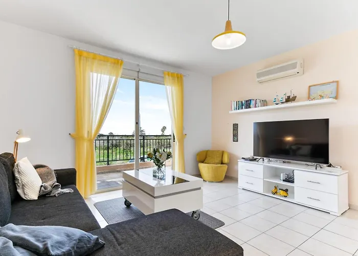 Sunny View - A Stunning With Private Rooftop